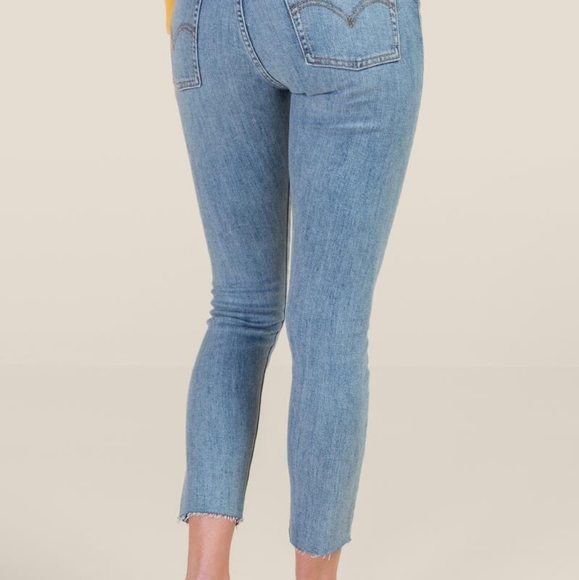 Levi's Denim - 🔥Levi's -like new🔥 Wedgie Skinny